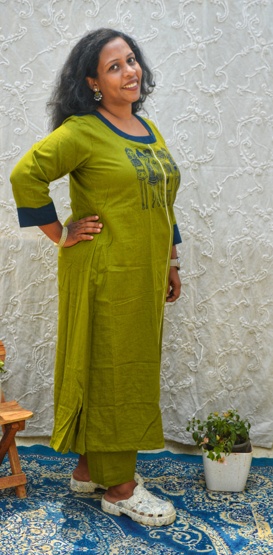 Neeli's contemporary style embroidered cotton kurti set (K02EB07OG)