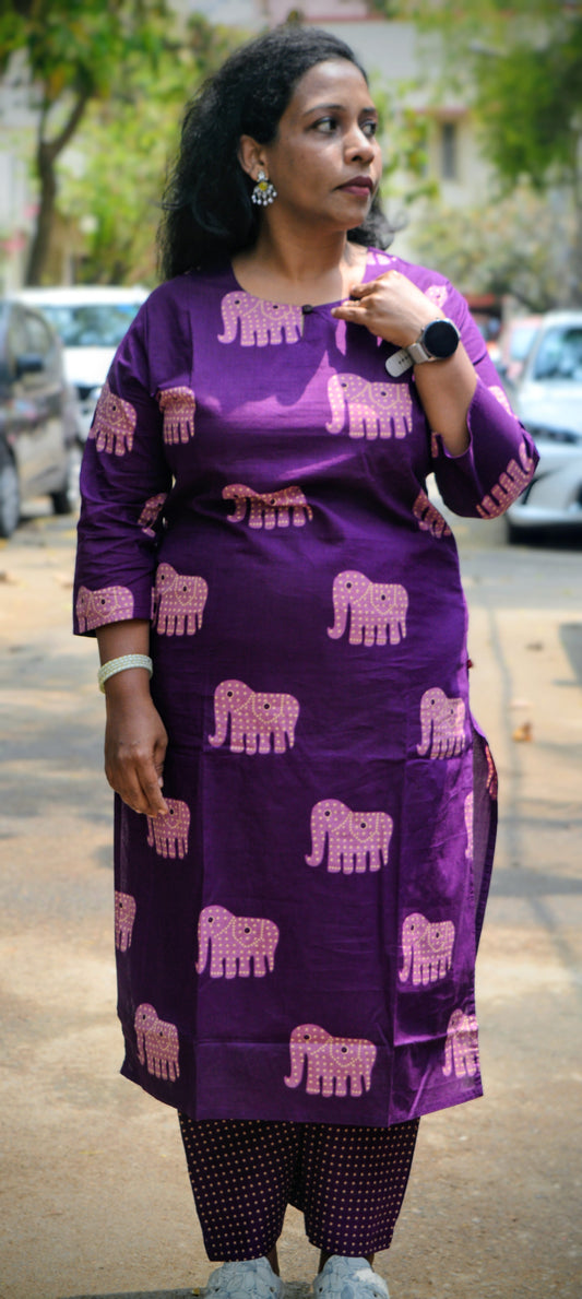 Neeli's handcrafted Elephant Heritage Cotton Set (K02BP10PL)