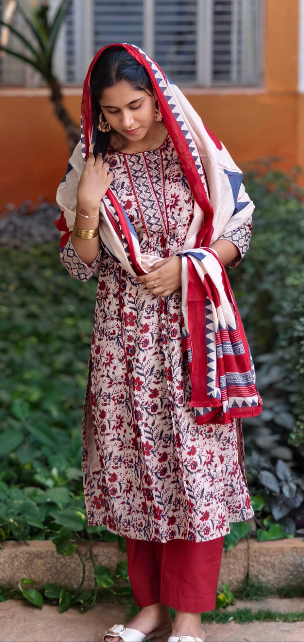 Neeli's artisanal mul cotton bagru printed kurti set with dupatta(K03BG01BG)