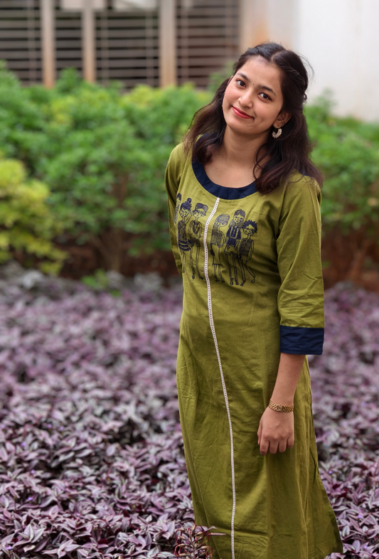 Neeli's contemporary style embroidered cotton kurti set (K02EB07OG)