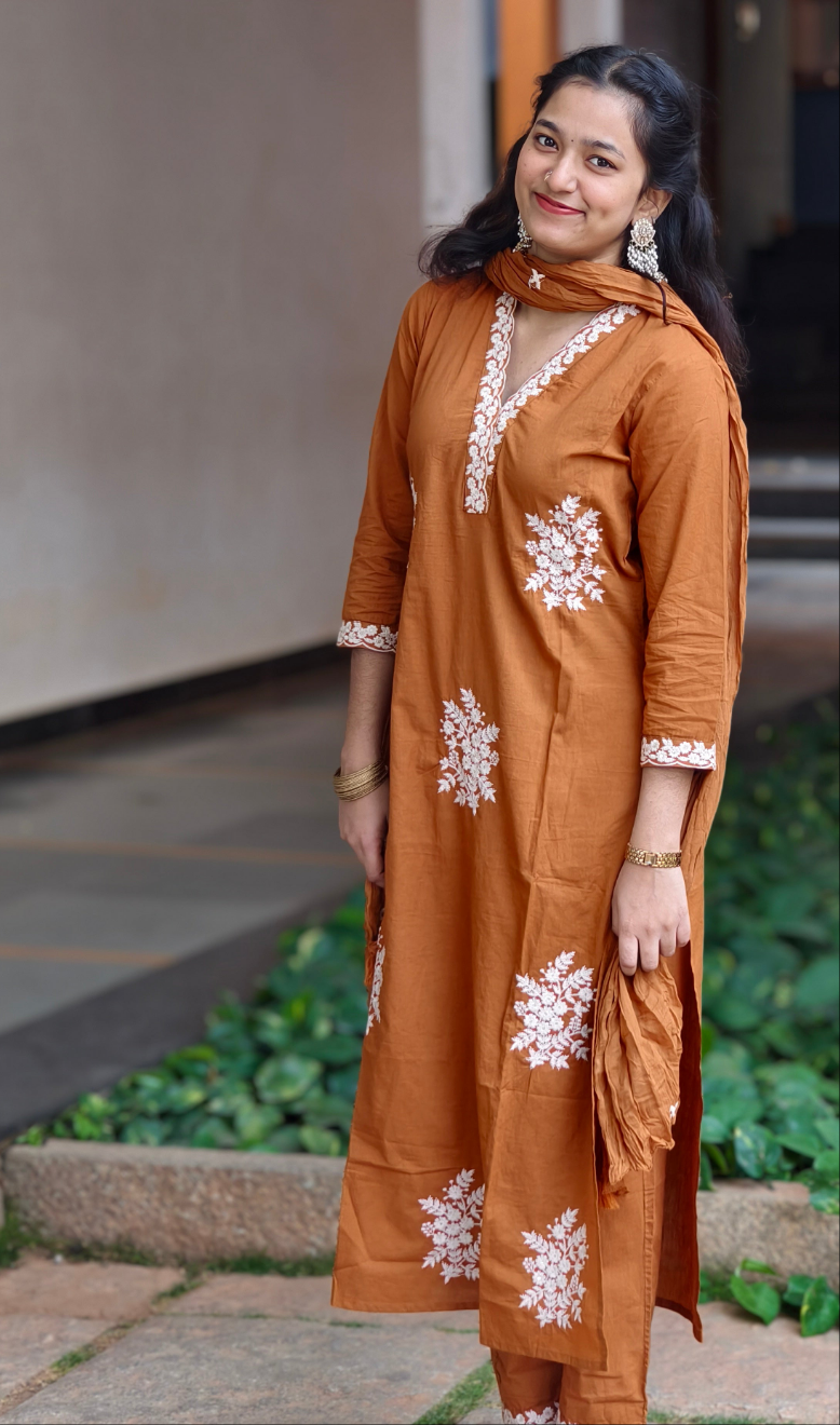 Neeli's ethnic embroidered cotton kurti set with dupatta (K03EB05RB)