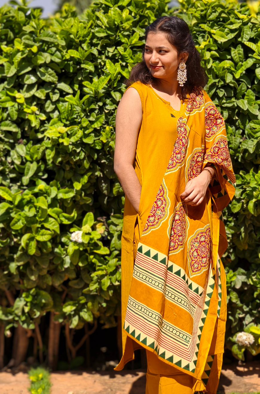 Neeli's decorative ajrakh patchwork solid mustard yellow kurti set with dupatta (K03AJ03MY)