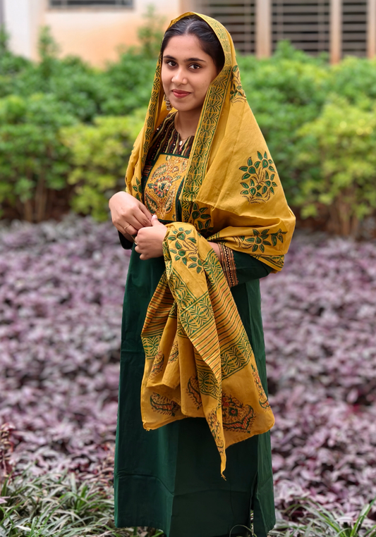 Neeli's Ajrakh patchwork kurti set with dupatta (K03AJ05SG).