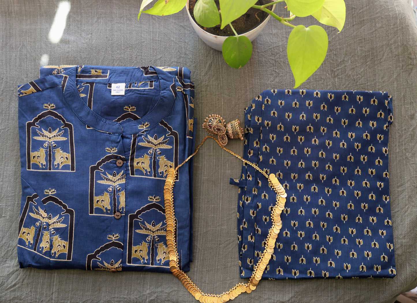 Neeli's block printed blue ajrakh kurti set (K02AJ06BU)