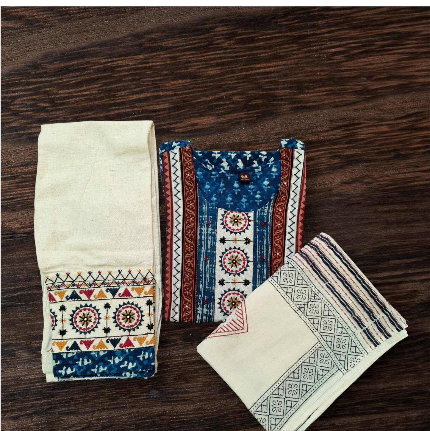 Neeli's handpicked indigo blue traditional kutch and dabu work kurthi set with dupatta (K03AJ05IB)