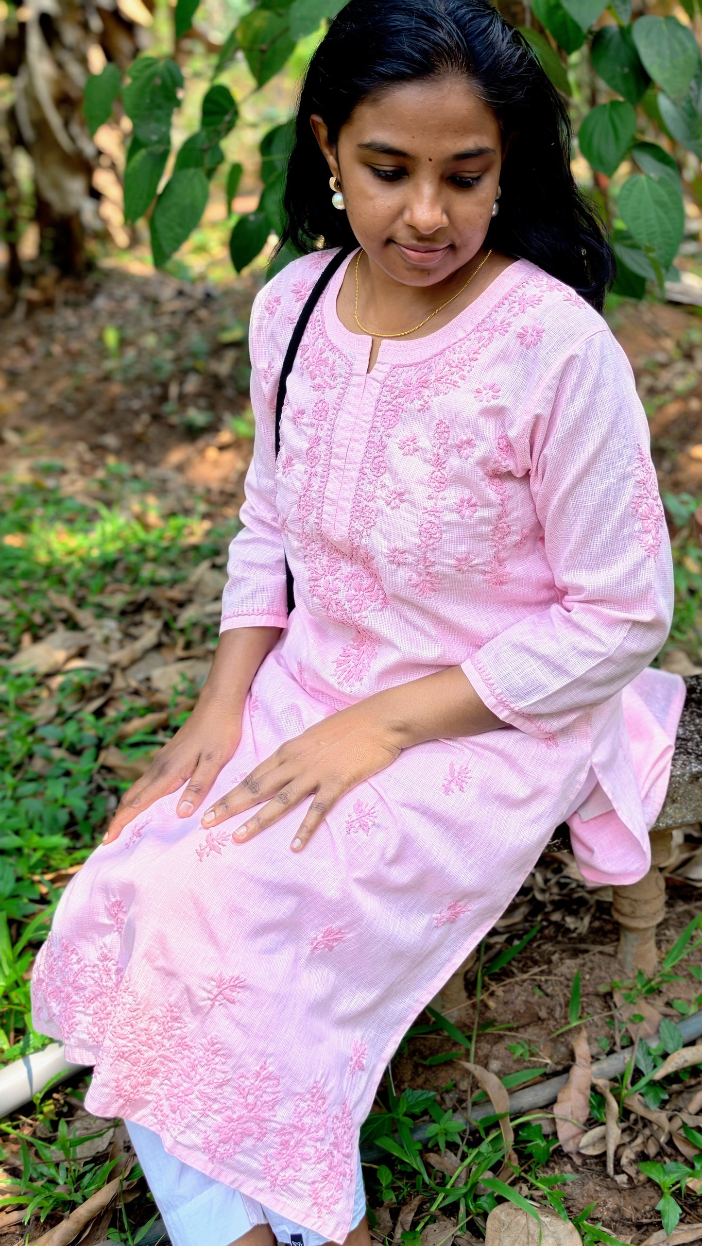 Neeli's Hand Embroidered Lucknowi Chikankari Kota Cotton Straight Kurta (K01CK03BP)